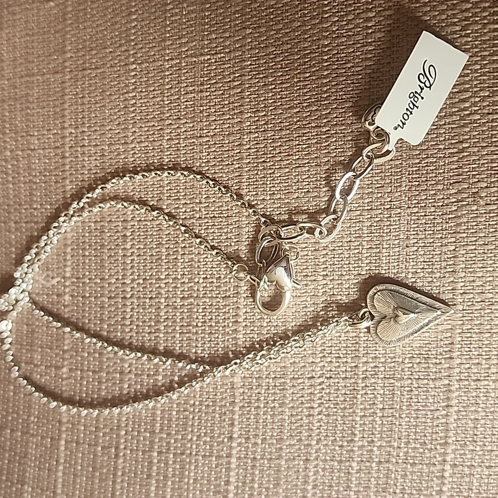 New Brighton Dazzling Love Petite Heart Necklace in Lilac, NWT - Picture 7 of 9